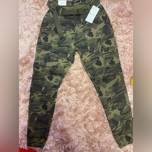 FASHION NOVA Army Camouflage Cargo Pants straight leg